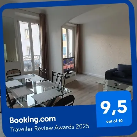 Apartment Centre-historique 70 M2 *